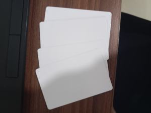 Carte blanche vierge de qualité mondiale UHF + HF PVC - Product Image 4