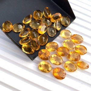 อัญมณีสีเหลืองซิทรีนธรรมชาติที่หายากพร้อมด้วยสีทองสดใสและความคมชัดที่ดีเหมาะสำหรับต่างหูและเครื่องประดับแหวน - Product Image 1