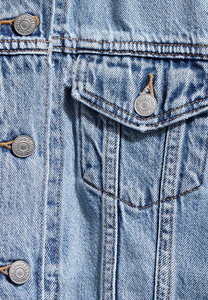 Chaqueta de mezclilla de camionero de algodón para todas las estaciones para mujer, cierre cómodo con botones, bolsillos en el pecho índigo, diseño transpirable - Product Image 3