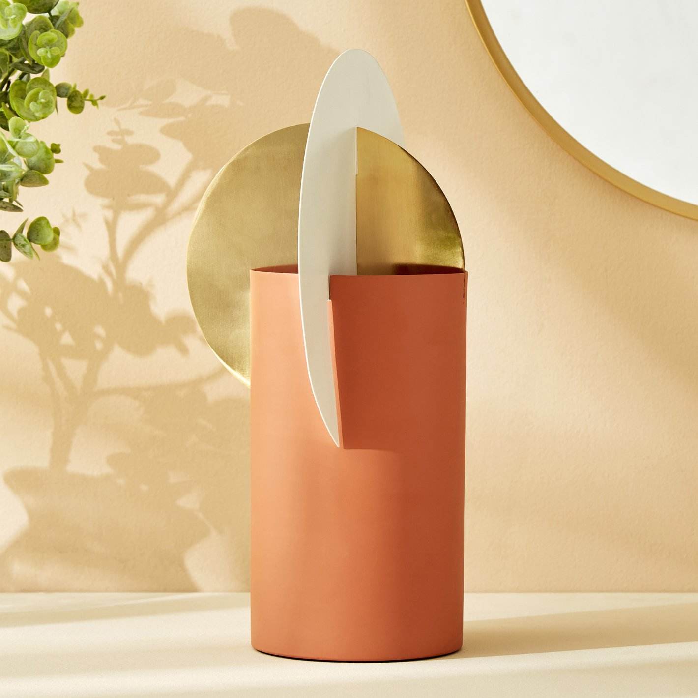 Multicolore (terre cuite, blanc, or)