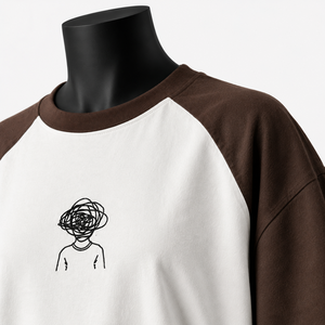 Camiseta Retro para Mujer con Mangas en Contraste, Corte Holgado, Estilo Urbano, Diseño Gráfico - Product Image 6