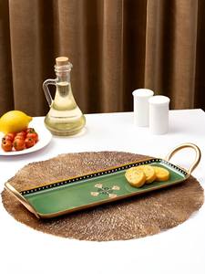 Bandeja Rectangular de Metal Ligera y Moderna de Estilo Indio con Diseño Elegante para Celebraciones y Eventos en el Hogar - Product Image 3