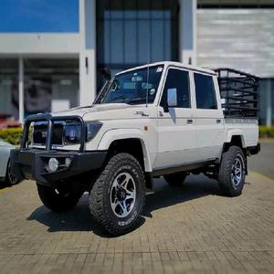 Bon marché Toyota Land Cruisers Pickup Truck Assez utilisé Conduite à gauche à droite Expédition rapide Commande en gros disponible - Product Image 3