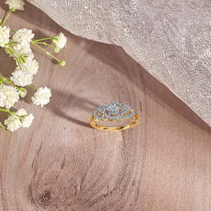 Anillo de Compromiso Urban Gold con Diamantes para Mujer - Product Image 1