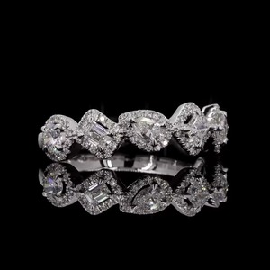 แหวนหมั้นเพชรขนาด0.91กะรัตรูปทรง VVS-VS ชัดเจนสี E-F 14K เครื่องประดับผ่านการรับรองด้านจริยธรรมสีทองคำขาว - Product Image 1