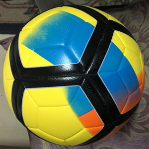 Balón de fútbol profesional ligero de alta calidad, gran oferta, Material de cuero de tamaño personalizado con servicio OEM Premium - Product Image 4