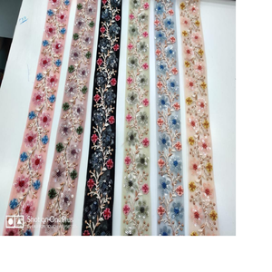 Encajes de trabajo con lentejuelas, hilo floral bordado hecho a medida, opciones multicolor de 1,5 pulgadas de ancho - Product Image 1