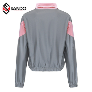 Vente en gros de survêtements de fitness unisexe avec logo personnalisé survêtement d'entraînement réfléchissant pour l'hiver - Product Image 4