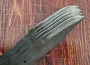 Lotto di migliore qualità di 5 pezzi di coltelli da caccia con lame vuote in acciaio forgiato damasco con coltelli. - Product Image 2