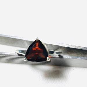 Bague unique en grenat rouge, bague en argent sterling 925, design artisanal, bague cadeau en grenat - Product Image 1