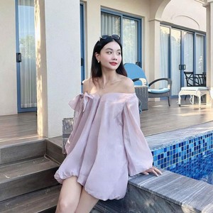 Chemise pour femme en mousseline de soie rose de haute qualité, manches bouffantes, col en V - Product Image 3