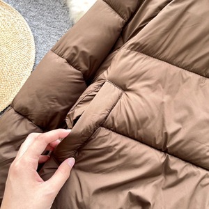 Chaqueta acolchada con estilo de color personalizado para mujer, chaqueta acolchada con capucha al por mayor de alta calidad, chaqueta de invierno con cremallera a prueba de viento - Product Image 4