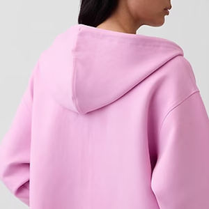 Sweat à capuche pour femme avec un design tendance pour les commandes en gros, logo personnalisé, design uni de couleur unie avec cordon de serrage et capuche, décontracté - Product Image 5