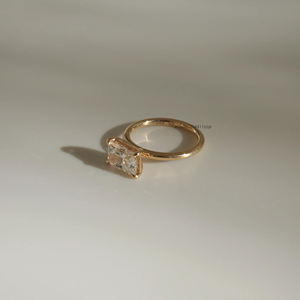 East West 2,01 Ct Anillo de compromiso de moissanita de corte radiante en oro sólido Hielo triturado Anillo solitario radiante alargado - Product Image 5