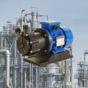Modelli di pompe a turbina magnetiche italiane di alta qualità HTT 2000, HTT 3000 e HTT 5000 in PP PVDF per pompe dell'acqua per la movimentazione degli acidi - Product Image 4