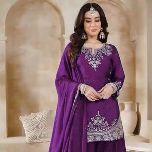 Collection de créateurs élégante et brodée pour les mariages et les tenues de fête - Product Image 1