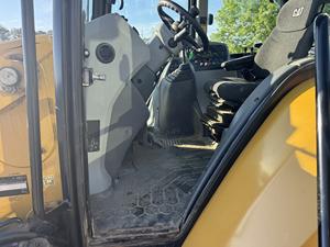 Rétrocaveuse 420F2 de 2014, 5 tonnes, godet de 0,22 m, 6001-8000 heures, à vendre - Product Image 6