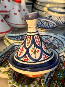 Tajín Marroquí Artesanal al por Mayor, Pintado a Mano en Azul y Blanco, con Tapa de Terracota Esmaltada, Vajilla Tradicional de Cerámica de Fez - Product Image 4