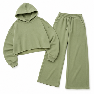 Survêtement oversize à capuche et pantalon large pour femme ONE APEX, vert sauge, en molleton 100 % coton épais à séchage rapide - Product Image 2