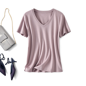 Mode à la mode col en V t-shirts pour femmes couleur unie teint confortable lâche étiquette personnalisée Fit t-shirts - Product Image 4