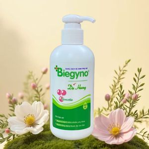 Hoa Linh lavado femenino a base de hierbas 200ml antibacteriano sensible posparto piel calmante hidratante eliminación de olores infección - Product Image 1