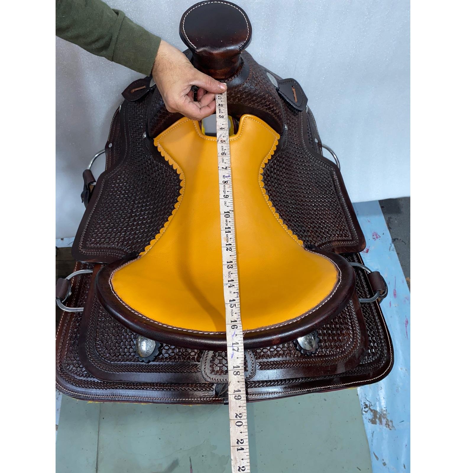 สีเหลือง