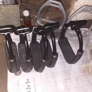 Top Trending Colección Ecuestre Acero Inoxidable Flexi Impreso Estribos Inglés Sillín Ligero Personalizable Tamaños Colores - Product Image 6