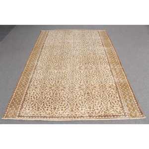 Alfombra Vintage, Alfombra Turca Grande de 5.3x7.9 pies, Alfombra a Cuadros Marrón y Blanca - Product Image 1