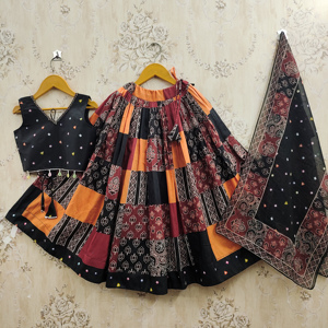 Ensemble Lehenga Choli pour filles, noir, imprimé Bandhani, polyester, longueur au sol, entièrement cousu, avec dupatta |   Traditionnel et festif - Product Image 1