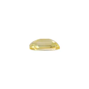 Saphir Jaune Naturel de 4,77 Carats (Pukhraj) - Pierre Précieuse Facettée Taille Émeraude - Product Image 2