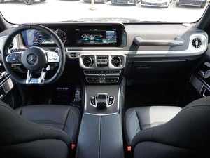 M e r c e d e s B e n z Clase G AMG G 63 4MATIC con ruedas de aleación Asientos de cuero Sistema de navegación Arranque remoto - Product Image 3