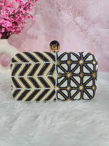 กระเป๋าคลัทช์ปักด้วยมือกระเป๋าสำหรับงานราตรีที่ทันสมัยสำหรับงานแต่งงานและงานปาร์ตี้ - Product Image 4