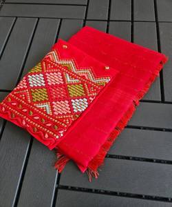 Exquisito Sari de boda de seda Banarasi con intrincado trabajo de Zari, ideal para uso nupcial y celebraciones especiales - Product Image 4