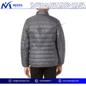 Chaqueta acolchada de invierno de alta resistencia para hombre, abrigo resistente al agua, bolsillos con capucha y cuello levantado para aventuras al aire libre, clima frío - Product Image 4