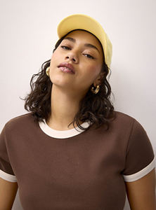 Camiseta Corta de Algodón 100% para Mujer, Estilo Ringer, con Ribete en Contraste, Manga Corta, Personalizable con Logotipo, Venta al por Mayor - Product Image 2