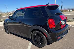 MINI Cooper S Hardtop Plus 2019 Usado en Buen Estado, Sin Accidentes, Volante a la Izquierda/Derecha - Product Image 2