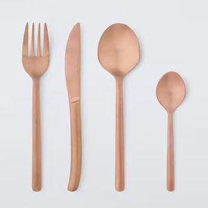 Acier inoxydable durable de haute qualité avec un design unique de manche en cuivre forgé à la main, parfait pour toute salle à manger - Product Image 3