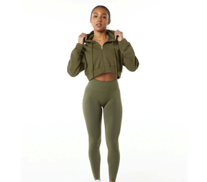 Sweat à capuche oversize en polaire pour femme, broderie 3D sur le devant, coupe courte, 100% coton, personnalisable - Product Image 2