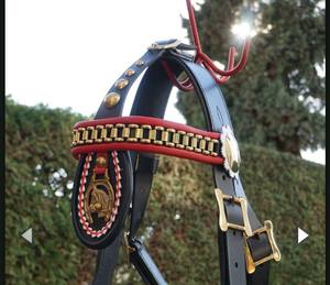 Meilleures ventes Accessoires équestres pour chevaux en cuir de vachette véritable Dernier arrivage Style vintage Collier de poitrine Headstall Ready - Product Image 3