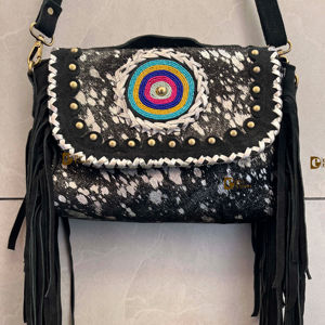 Sac à main à bandoulière en cuir de vache pour femmes de style occidental Sac à main en fourrure métallique avec fermeture à pression Gland Lettre Décoration Sling - Product Image 1