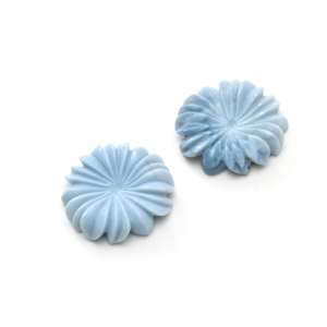 Forma de flor de piedra preciosa suelta de ópalo azul natural tallada para la fabricación de joyas - Product Image 2