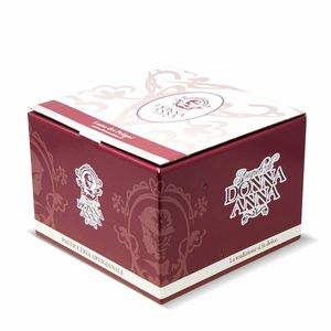 Boîte SCRIGNO personnalisée pour Panettone 23x23x16 cm - Emballage de gâteau gaufré brillant laminé avec finition UV - Product Image 4