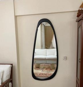 Espejo de Pared Moderno Asimétrico Hecho a Mano de Estilo Art Deco en Madera Maciza de Roble y Nogal a Precio Económico - Product Image 2