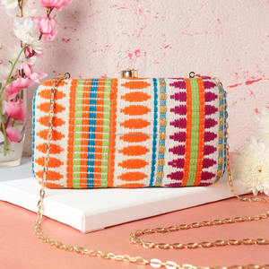 Sacs de soirée en tissu d'embrayage à main de pièce de travail de broderie de luxe pour les fêtes de mariage exportation mondiale à bas prix de l'Inde - Product Image 3