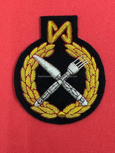 Nouveaux badges en pvc à la mode étiquette logo en caoutchouc fournisseur patchs en caoutchouc par transfert de chaleur personnalisés badges en pvc à vendre tissu sergé - Product Image 3