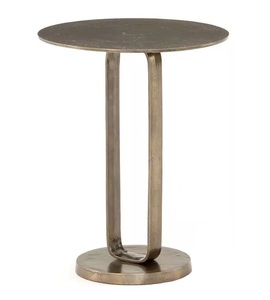 Mesa Auxiliar con Pedestal de Plata Antigua y Tapa Redonda Clásica para un Estilo de Decoración de Hogar Elegante y Lujoso - Product Image 2