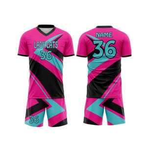 Uniforme de fútbol sublimado con cuello en V de diseño personalizado OEM con tela de poliéster transpirable de secado rápido sin costuras - Product Image 2