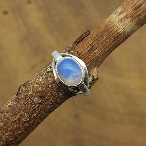 Bague bohème en argent 925 faite à la main avec incrustation de perles de diamant taillées ovales en opalite inspirée du cadre de bijoux de fête de mariage - Product Image 6