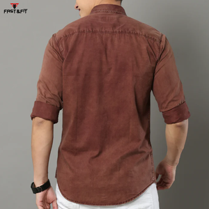 Chemises d'été légères à séchage rapide et à manches longues pour hommes, décontractées, avec col rabattu et poches cargo. - Product Image 2