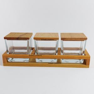 Ensemble de bocaux de stockage de fruits secs en acrylique transparent de luxe avec plateau en bois décoratif pour comptoir de cuisine et utilisation de cadeaux - Product Image 1